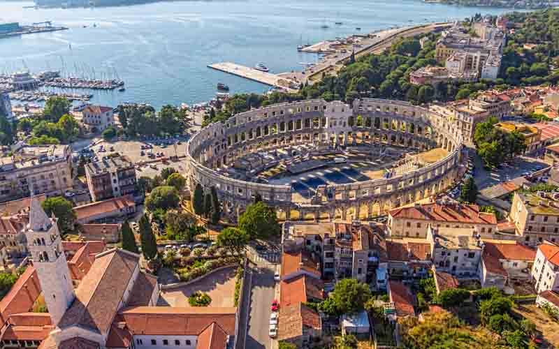 Day Trip to Pula